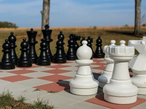 ingrained-recovery-outdoor-chess-set-in-sunlight An outdoor chess set for clients at Ingrained Recovery in Georgia