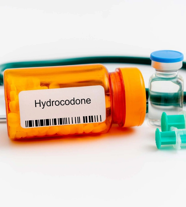 Image of hydrocodone pain medication capsules Hydrocodone vs Oxycodone : Pain Management and Addiction Potential
