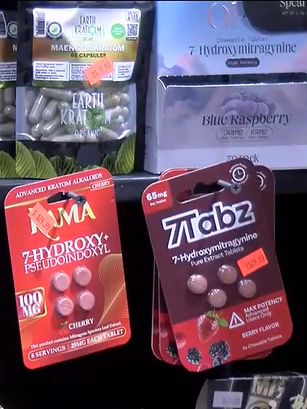 Image of synthetic kratom extract pills and powder representing the dangers of mitragynine pseudoindoxyl compounds Image of synthetic kratom extract pills and powder representing the dangers of mitragynine pseudoindoxyl compounds